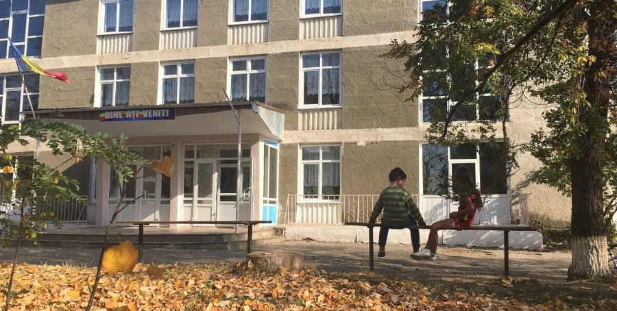 Școala Mea: Audierea publică în școală, un exercițiu de implicare și responsabilizare a comunității