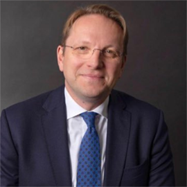 Oliver Varhelyi